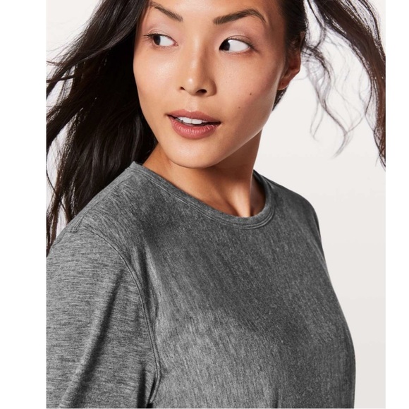 Lululemon Crescent Tee Silver in Heathered Black - Picture 9 of 10